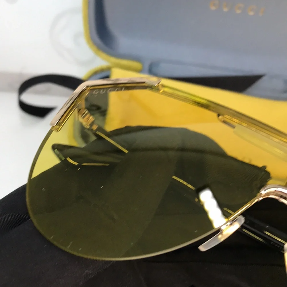 100%- New Authentic GUCCI GG0584s 004 140’ Aviator Shield Sunglasses
